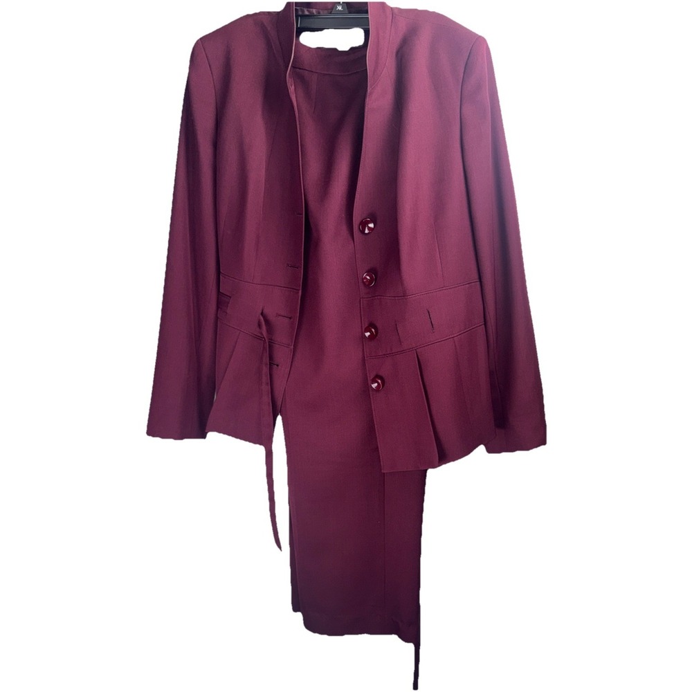 Womans 2 Piece Le Suit Burgundy Suit Outfit Brand New With Tags Size 16
